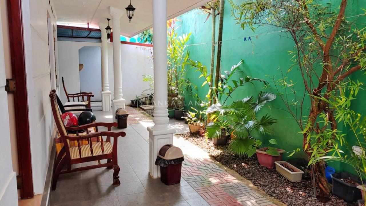 Hotel Twin Palms Mirissa Exterior foto
